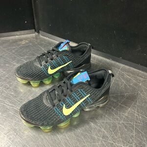 Nike Air Vapor Max Size 5Y